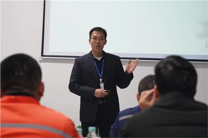 中伟明星讲师丨杨晓峰：用军人与生俱来的正能量 助推中伟追梦的脚步